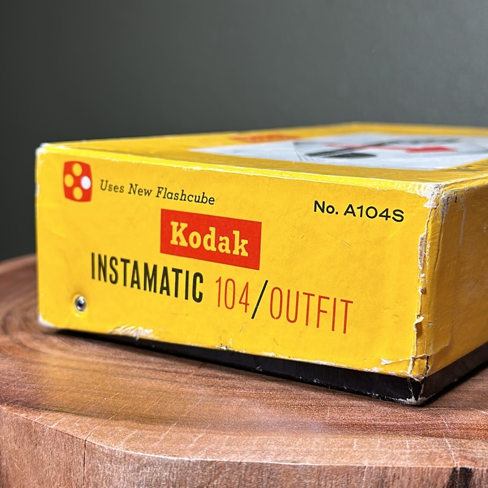 KODAK Instamatic 104/Outfit with Box - Picture 15 of 16